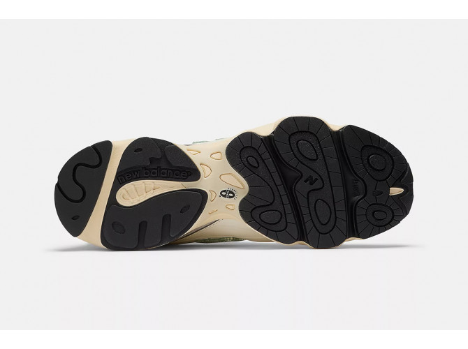 New Balance 1000 Angora