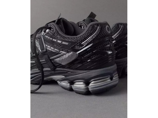 New Balance 1906A Black