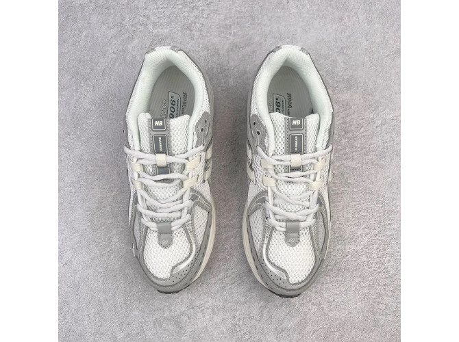 New Balance 1906R Silver