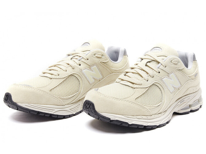 New Balance 2002R Bone