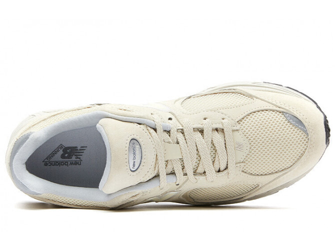 New Balance 2002R Bone