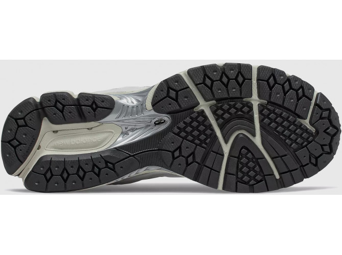 New Balance 2002R White