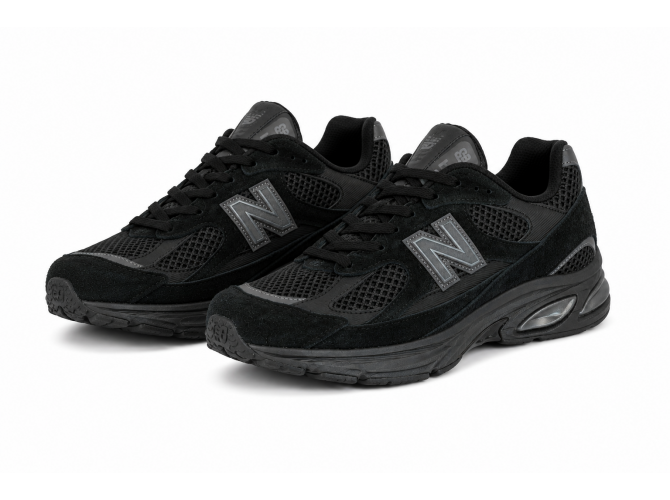 New Balance 2010 Triple Black