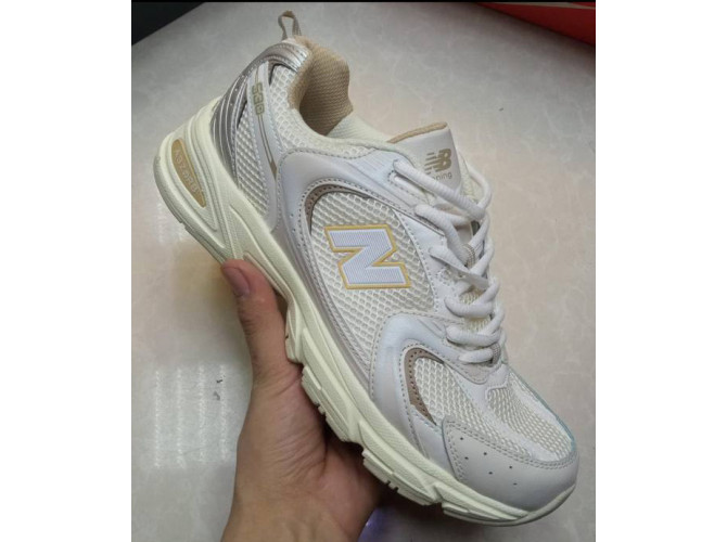New Balance 530 Silver Beige