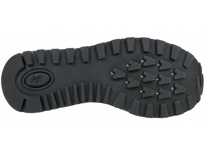 New Balance 574 Core темно-серые с черным мужские замшевые