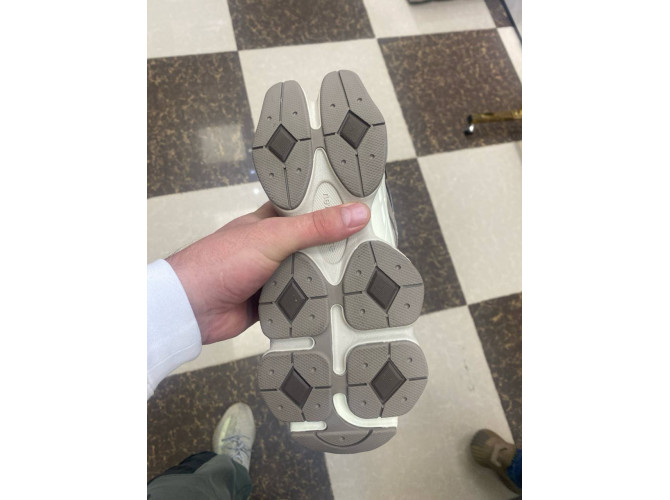 New Balance 9060 Mushroom Brown