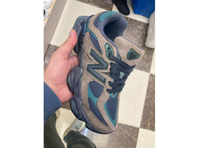 New Balance 9060 Beef Broccoli