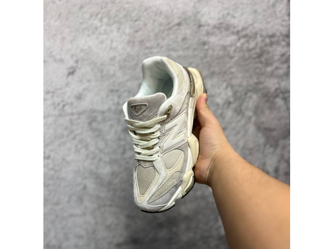 New Balance 9060 Linen Timberwolf