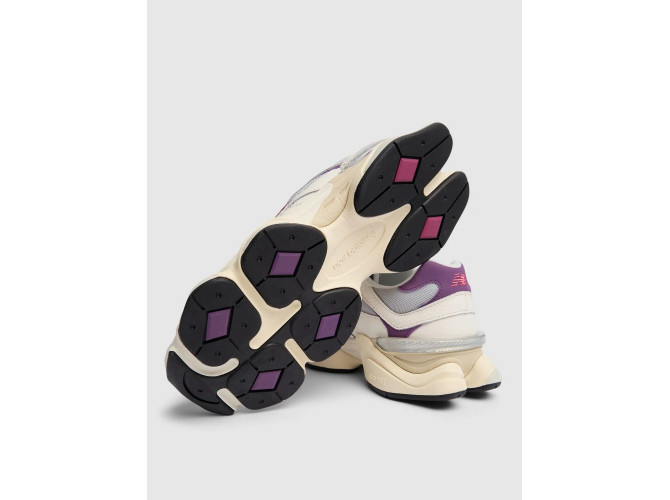 New Balance 9060 Magenta