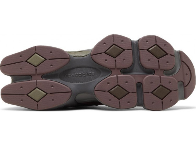 New Balance 9060 Truffle Red красный