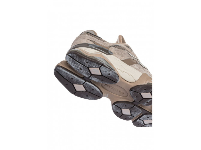 New Balance 9060 Mushroom С Мехом