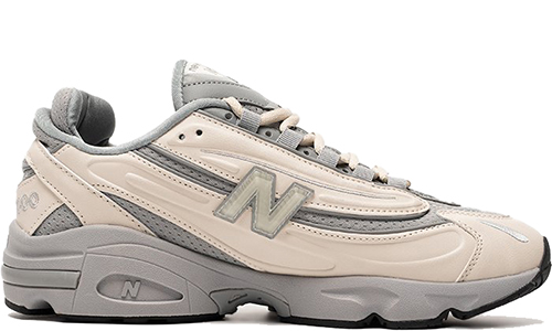 New Balance 1000 Beige
